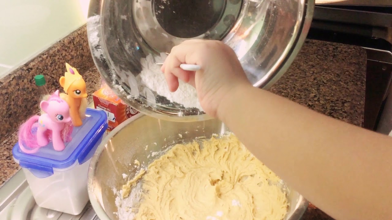 Fluttershy vlogs : part 5 of baking cookies camera iphone 8 plus apk