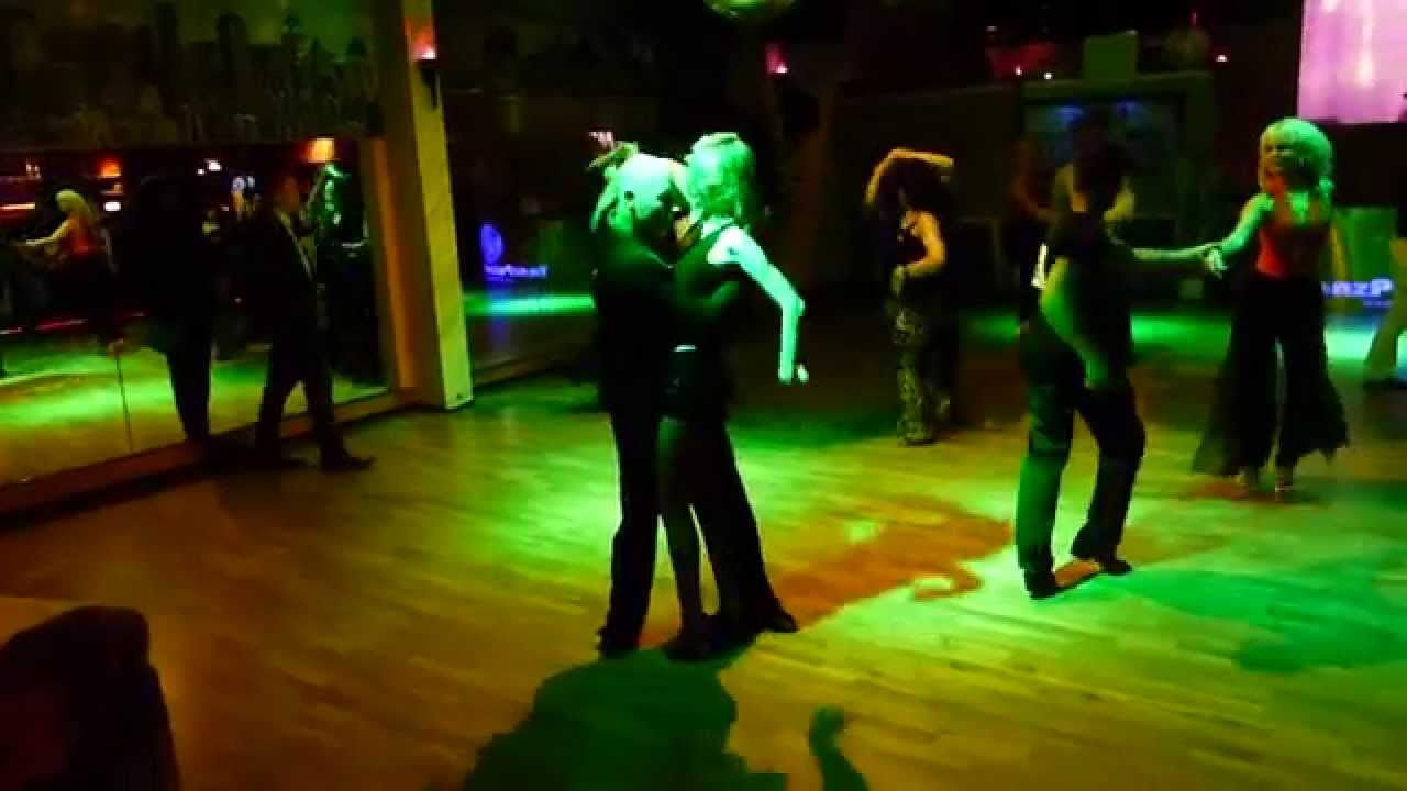 Discofox tanzen fast, Spassturnier