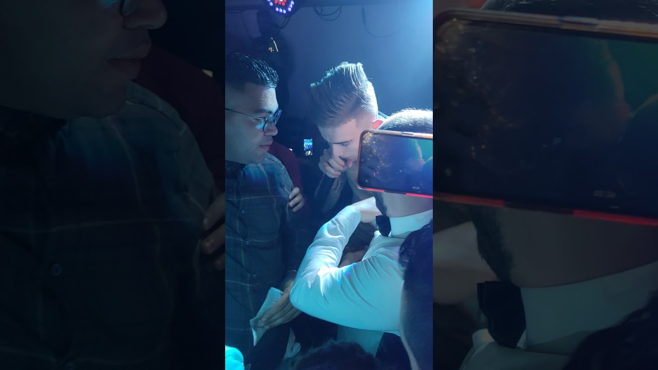 رضا ديامو يلهب ولاية سكيكدة في حفل زفاف