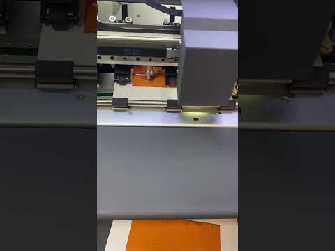 چاپ منو با برش خاص در تیراژ کم ۰۹۱۴۲۵۲۲۶۰۰