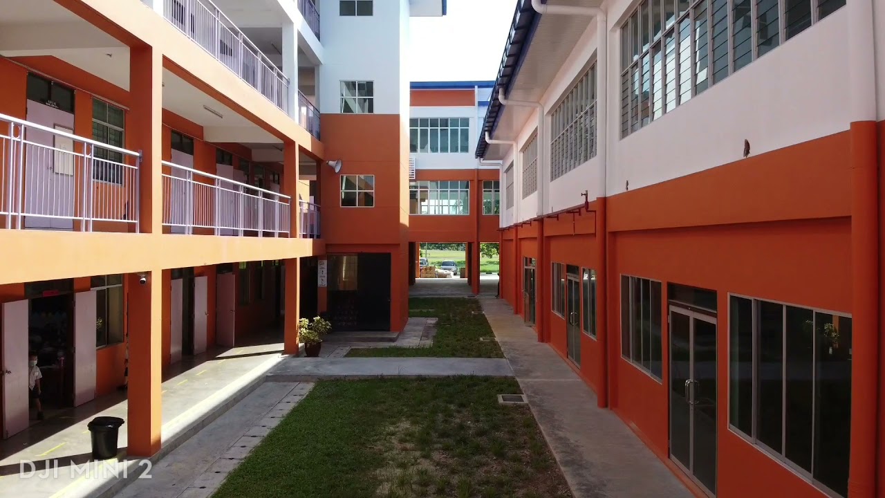 飞越新礼堂与课室之间