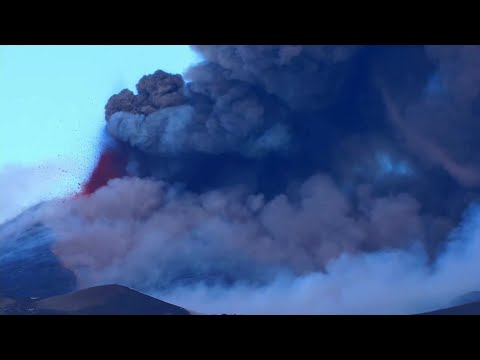 Nouvelle ruption volcanique de l'Etna en Sicile | AFP Images