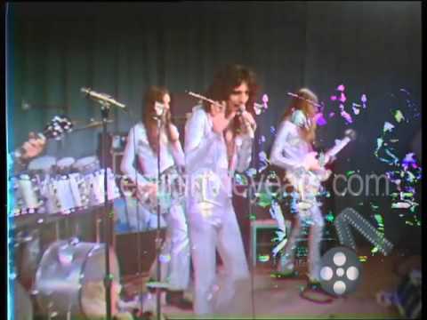 Alice Cooper "Eighteen" 1971 (Reelin' In The Years Archives)