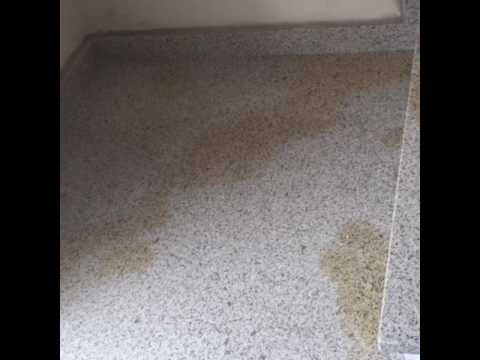 Smacchiatore rimozione macchie di ruggine da scala in granito youtube Come togliere le macchie di ruggine