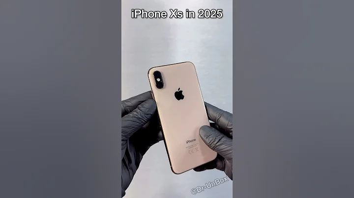 iPhone Xs in 2025 with iOS 18🔥Gold Stainless Steel🧡 #shorts #trending #iphone #apple #video #ios19