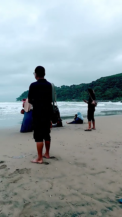 Ombak Besar Pantai Teleng Ria Pacitan 8 Juli 23