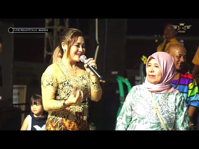 Kochada etuk ayolni olib ketishdi Ogay ona oglini onlayn porno tomosha qilib jazolamoqda