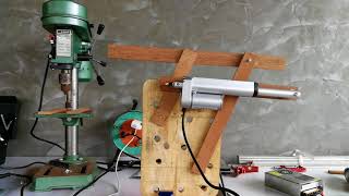 Micro-observatory project - Linear actuator roof operate, 1:4 scale (file #3)