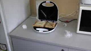 Stop Motion - Self cooking jaffle