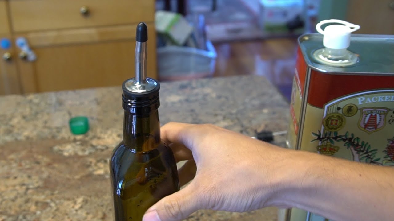 XYUN Olive Oil Bottle and Pourer Set Review 