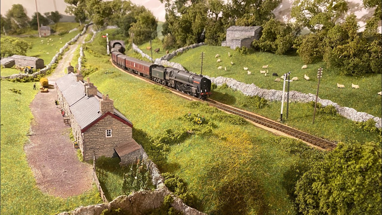 Express Trains Yorkshire Dales Model Railway YouTube
