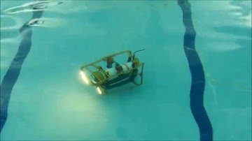 Homemade ROV based on Arduino (test in swimming pool)