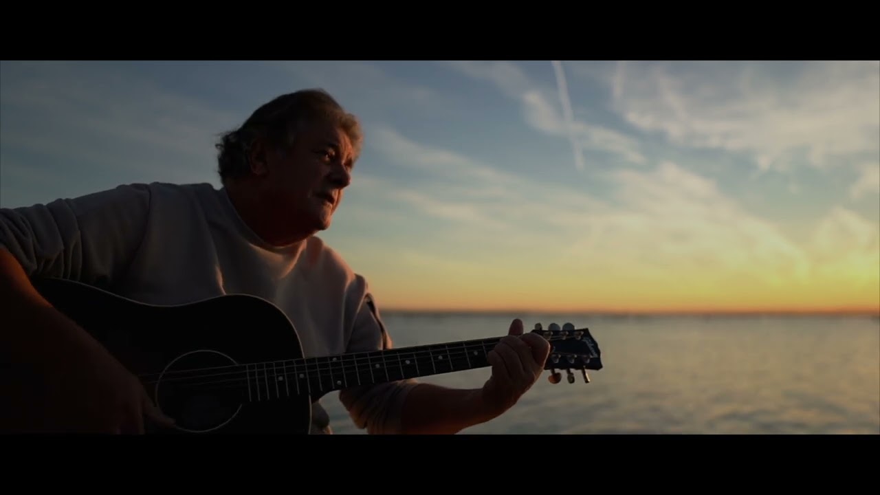 Francisco - Superviviente Por Tu Amor (Vídeo Oficial)