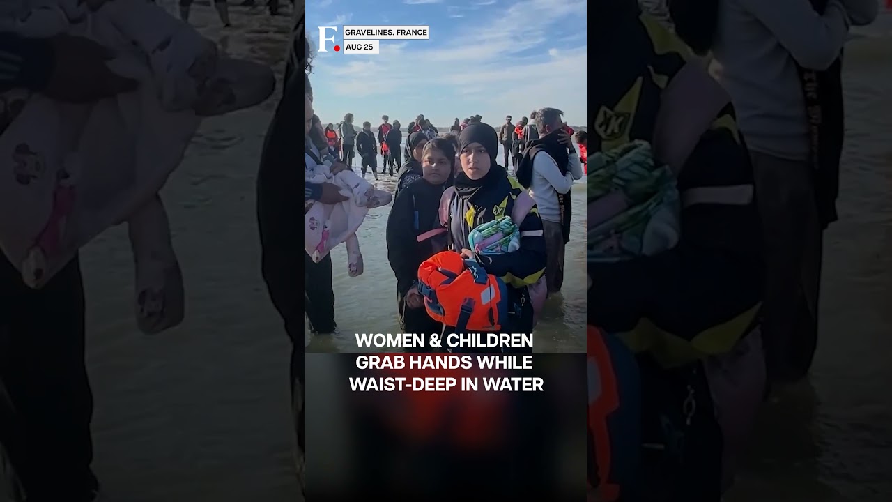 Watch: Migrants Risk Their Lives To Cross English Channel From France | Subscribe to Firstpost |N18G