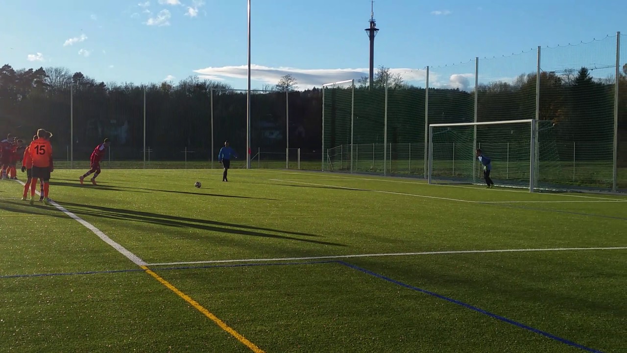 Elfmeter von Sebastian Flaig beim Spiel der C1 vom 19.11.2016