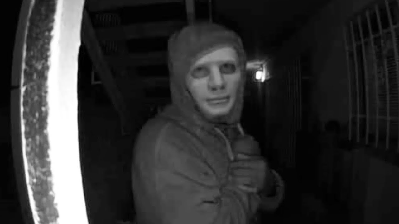 Enge video's vastgelegd op camera-deurbellen