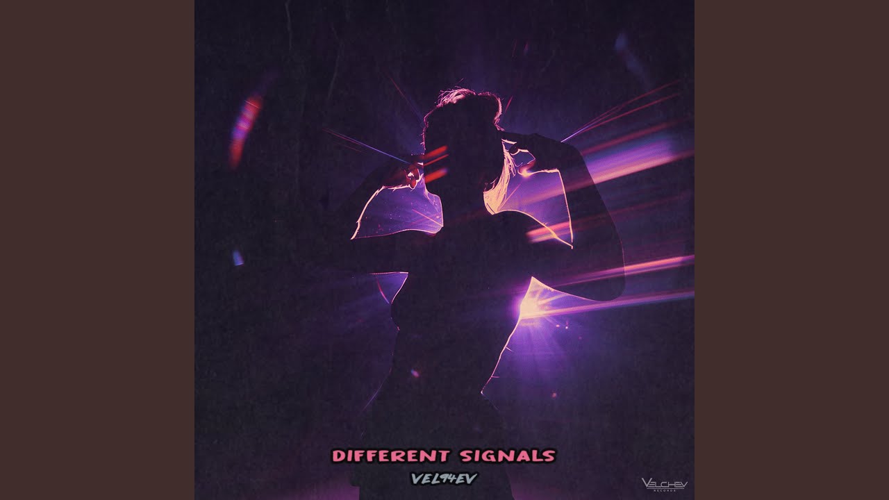 Obejrzyj Different Signals w YouTube Obejrzyj Different Signals w YouTube