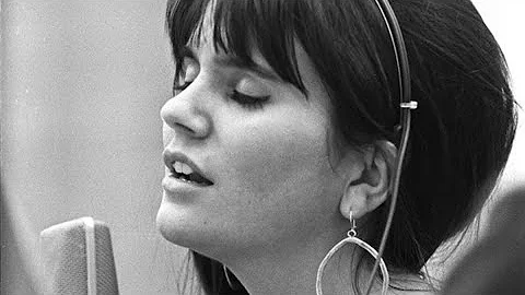 Linda Ronstadt Tracks Of My Tears Lyrics