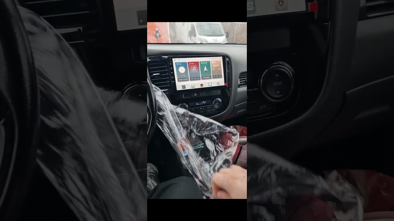 Mitsubishi Outlander - Android Carplay Multimedia Navigation System