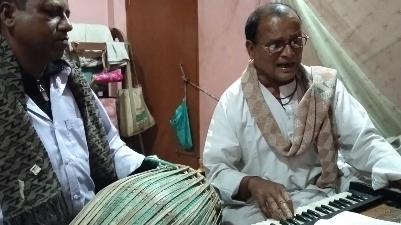 একা বসে আছি ঘাটে 