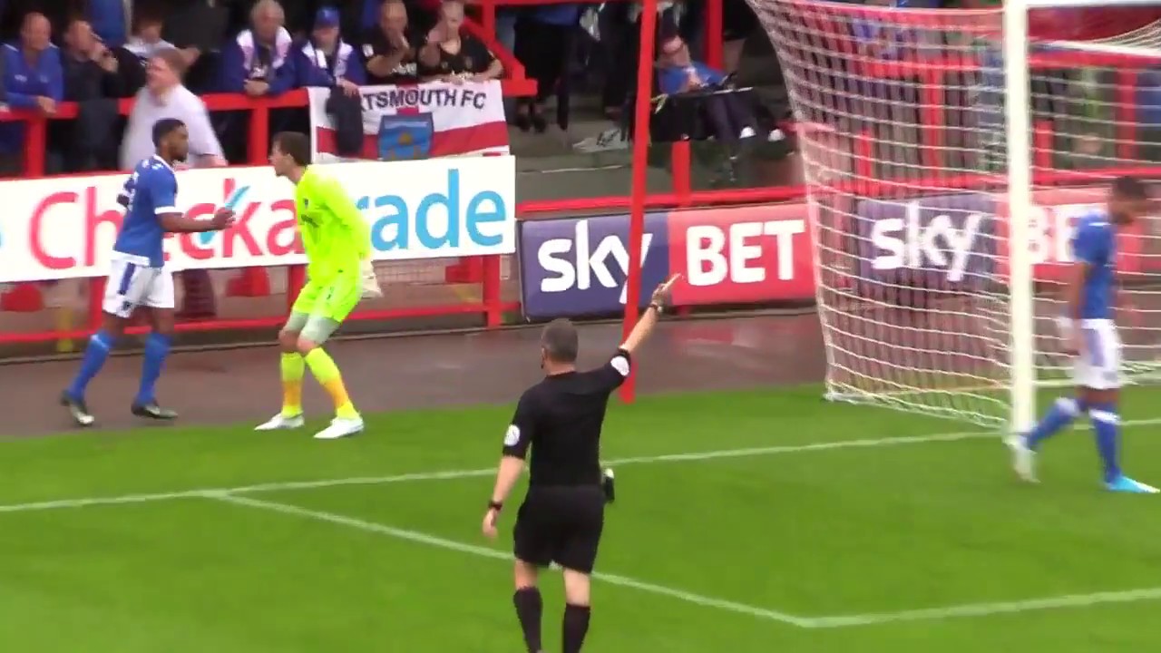 football score Pre-Season 2017/18: Tareiq Holmes-Dennis makes incredible goal-line clearance