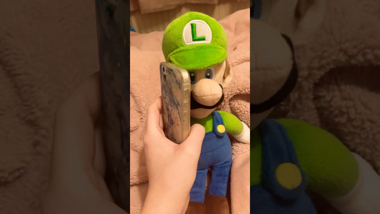 Luigi prank calls luigi! 