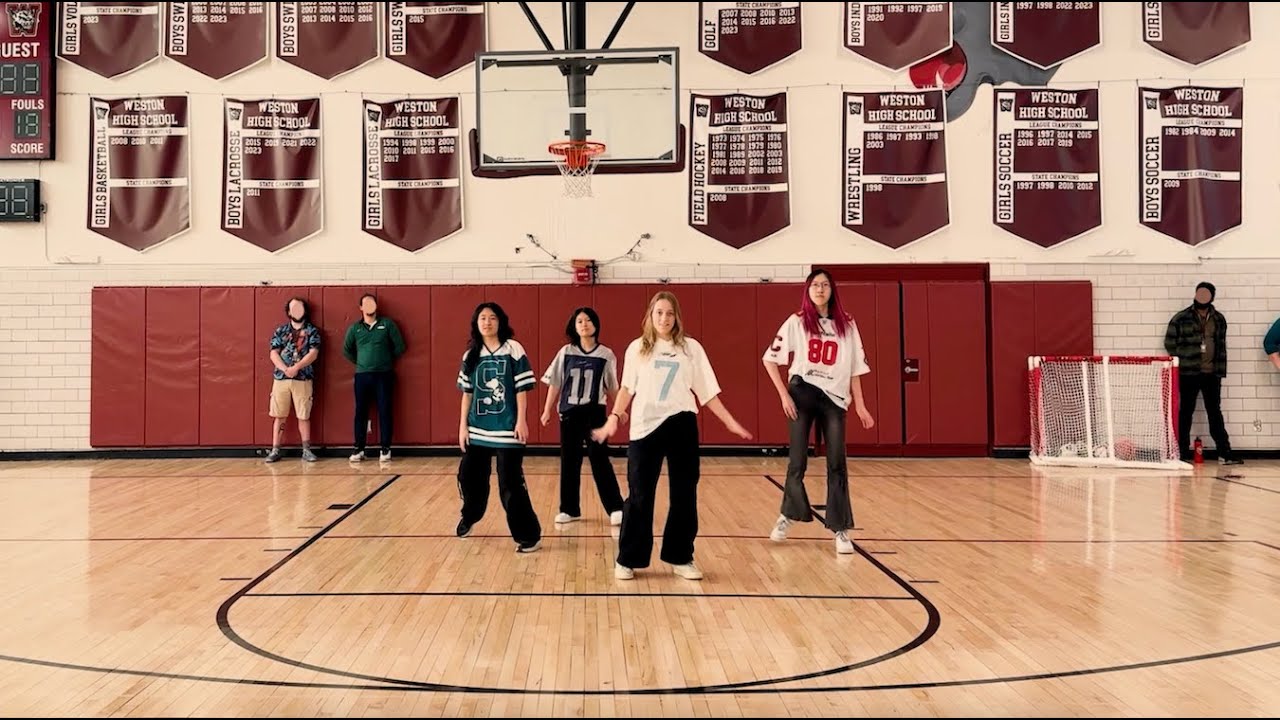 [KPOP AT SCHOOL] Boyz With Fun and Attention