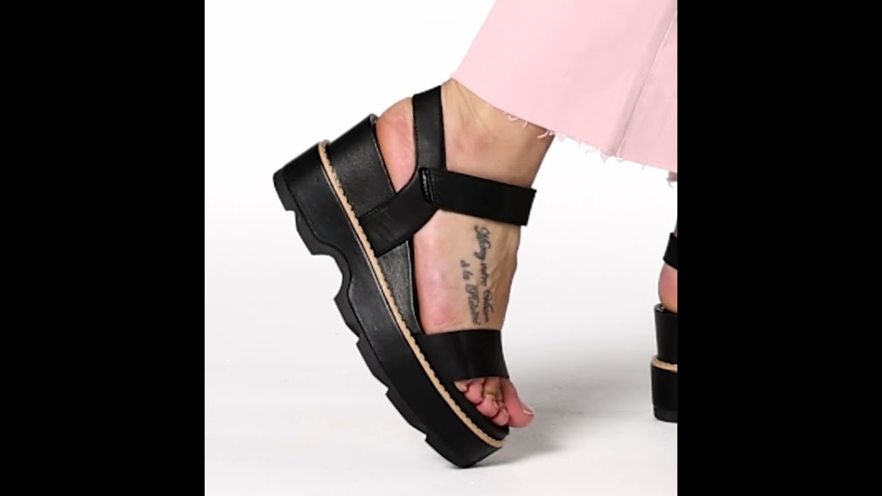 SOREL - Joanie IV Y Strap Wedge - Women's