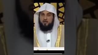 Shawarma fell into his mouth? 😂 Viral video Sheikh Al Arafe #islam #shawarma #sheikh #funny