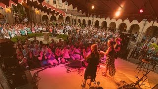 Sara Watkins, Sarah Jarosz, Aoife O'Donovan - I'm With Her chords