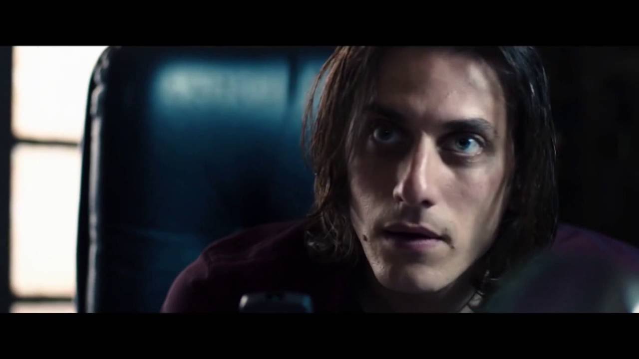 MEU NOME É JEEG ROBOT (Lo chiamavano Jeeg Robot) de Gabriele Mainetti - Trailer Brasil HD