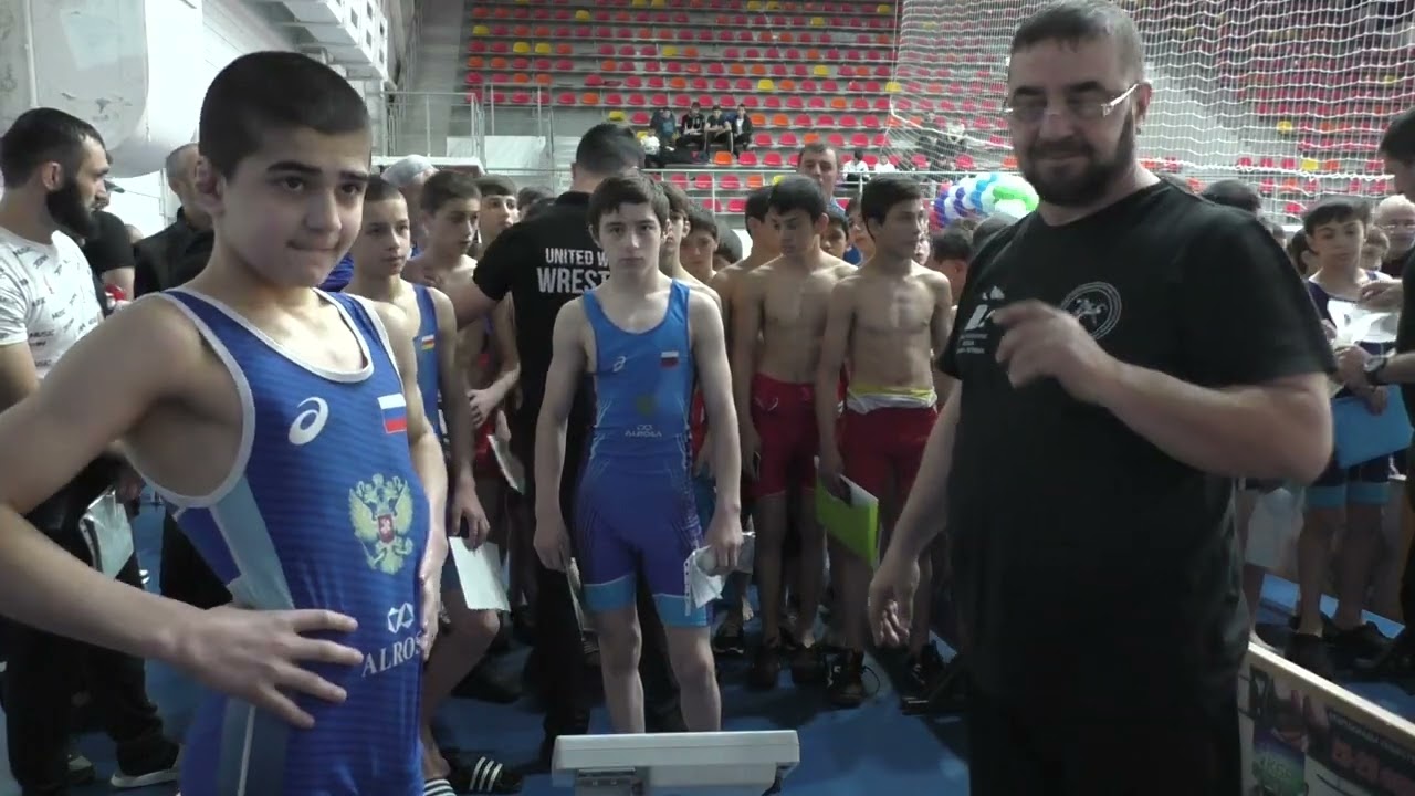 Взвешивание борцов СКФО 2022, до 44 кг.