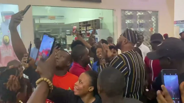 ORISA: ODUNLADE ADEKOLA WITH FANS AT OSOGBO CINEMA FOR ORISA MOVIE SCREENING