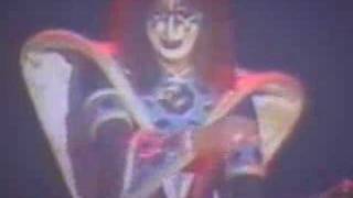 KISS You&#39;re all that I want Live 1980