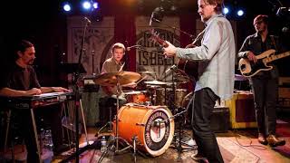 Celebrity Sturgill Simpson - (07) Sitting Here Without You (Live At Mercy Lounge 2013) Wealth