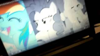 Tania Reacts The Pony Hamsterdance Tania Reacts Part 2