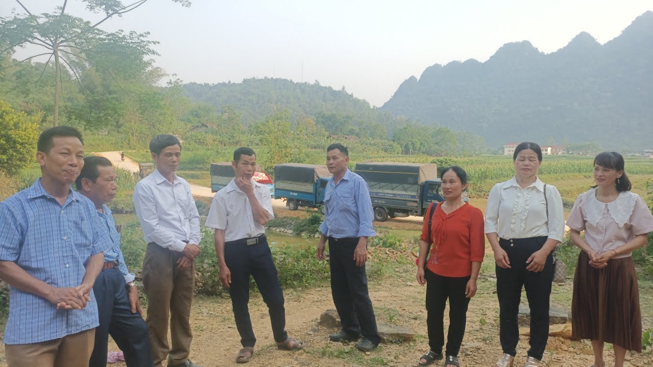 Tốp ca Nam Nữ Hát lượn chia tay ngày hội Nàng Hai