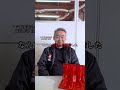 この巨大な赤いプールの秘密を知っていますか?🤫🚨この赤い板は、【Flood Guard】という止水板で、日本人が開発した超画期的なアイテム。大量の水が押し寄せても倒れない作りになっています#止水板