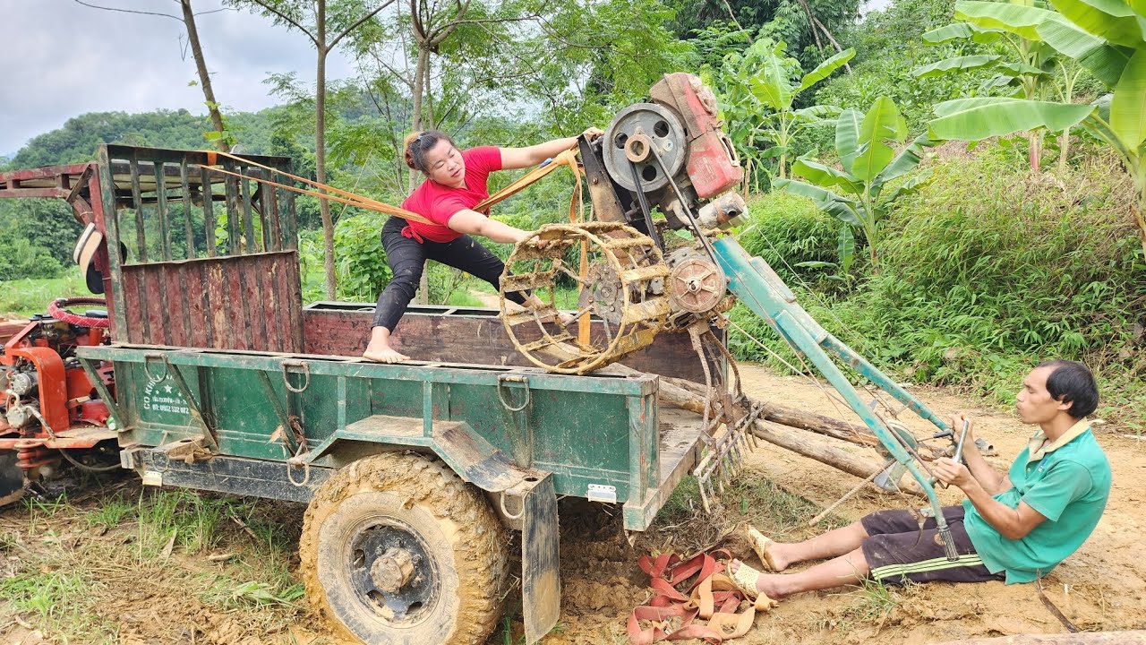 Agricultural vehicles, transporting broken tractors to repair shops