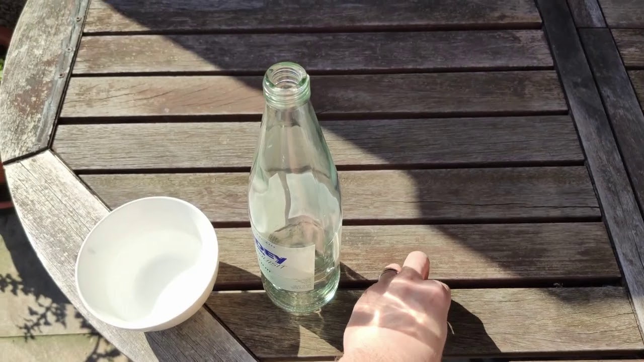 Flasche und Münze - Experiment 1 gegen die Langeweile