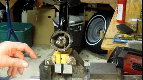 1978 Merc 200 lower unit rebuild part 2