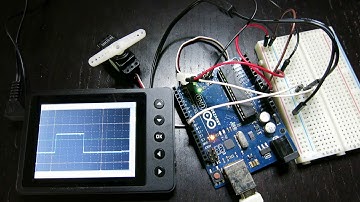 Servo Motor Control Observed with Oscilloscope