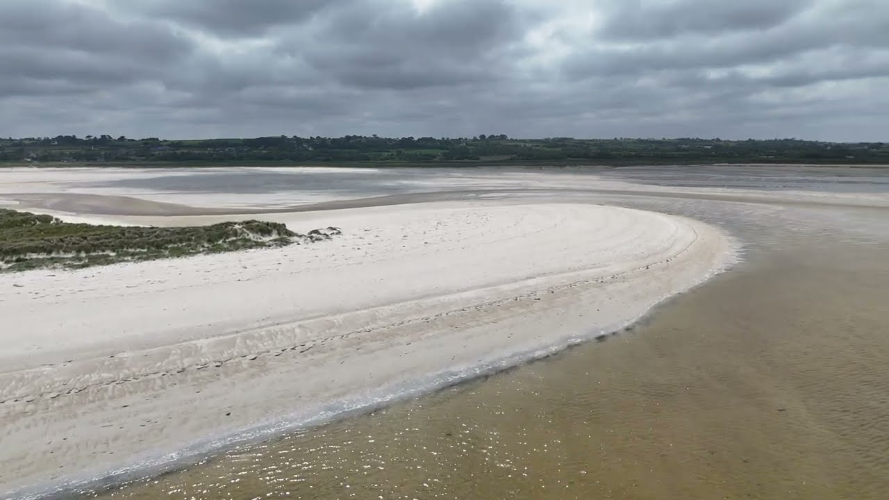 Au-dessus de la baie de Goulven Finistere , juin 2024
