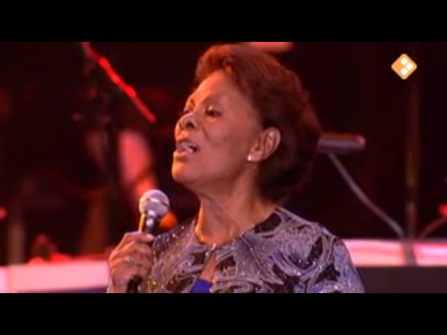 I'll be home for Christmas - Dionne Warwick