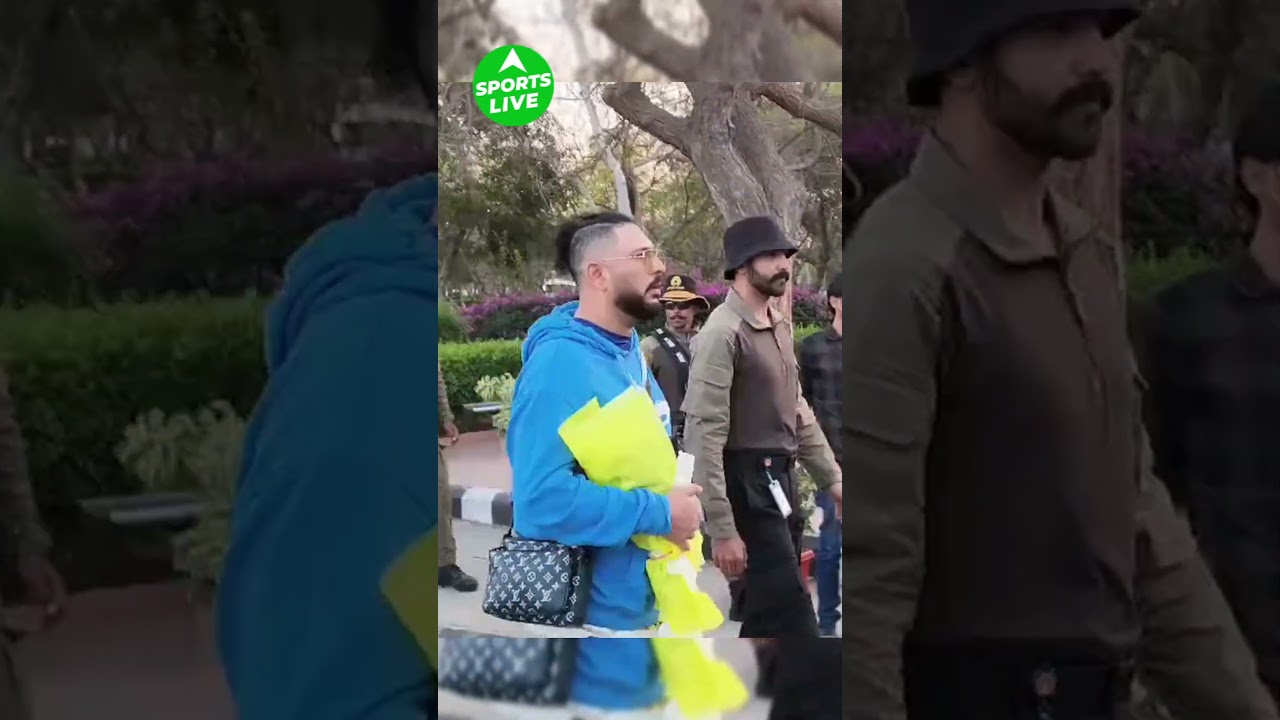 Cricket legend Sachin Tendulkar and Yuvraj Singh departs from Jamnagar Airport with family! 