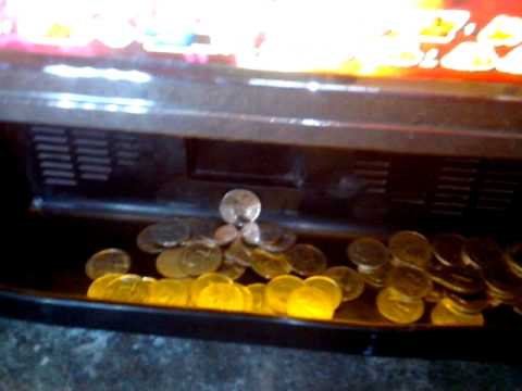 Pachislo skill stop slot machine (converted to 1 peso coin)