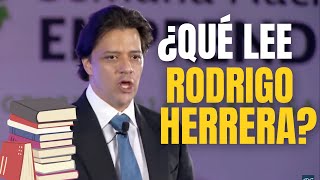 ¿Qué lee Rodrigo Herrera?