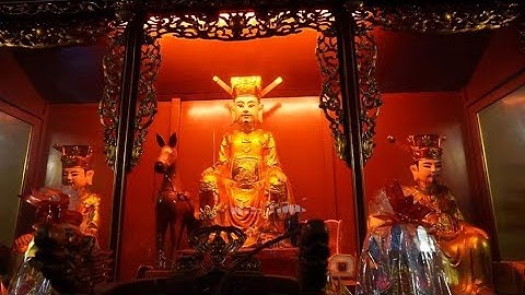 Văn Đức Ông Trần Triều