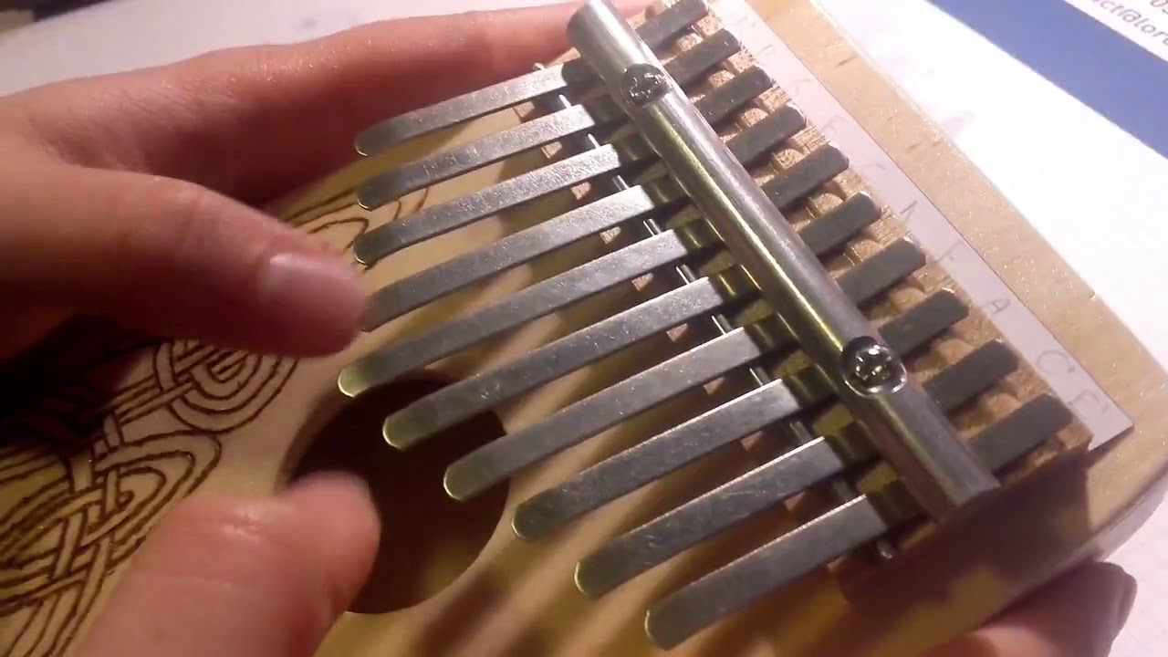 Le Lion est mort ce soir - Kalimba 10 keys cover - YouTube