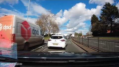 Idiot Changes Lanes Without Using Mirrors - PX70 XMY. UK Bad Drivers, Road Rage, observations.
